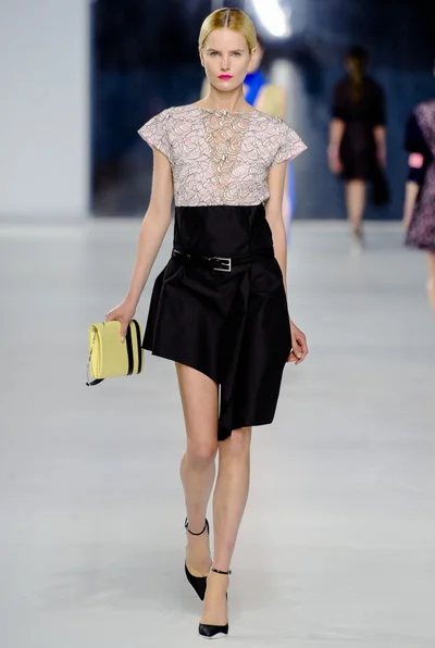 Look 26